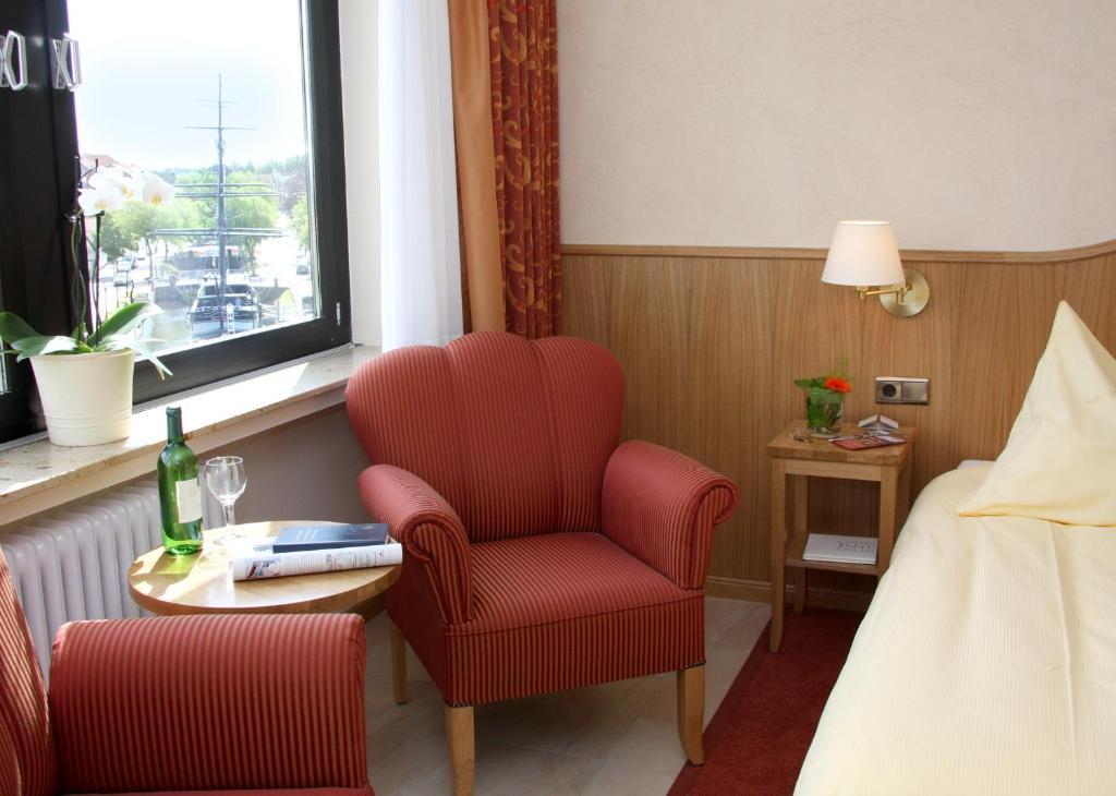 Altes Gasthaus Kuhr - Hotel & Restaurant Papenburg Quarto foto